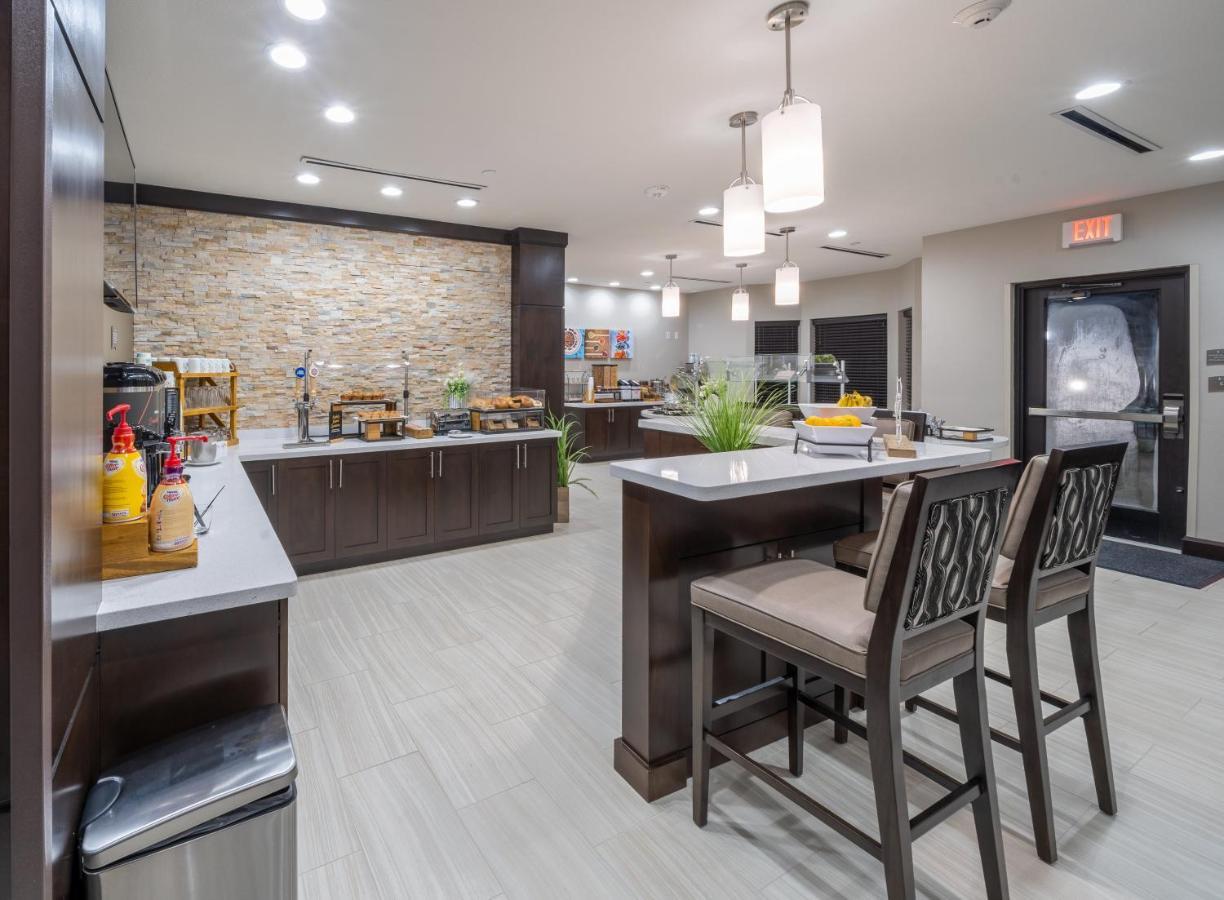 Staybridge Suites Houston East - Baytown By Ihg Esterno foto