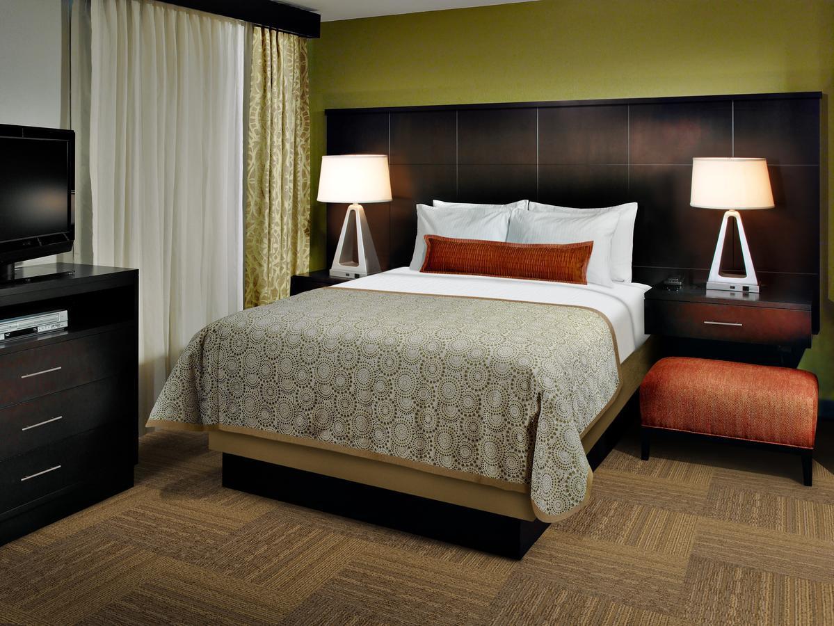 Staybridge Suites Houston East - Baytown By Ihg Esterno foto