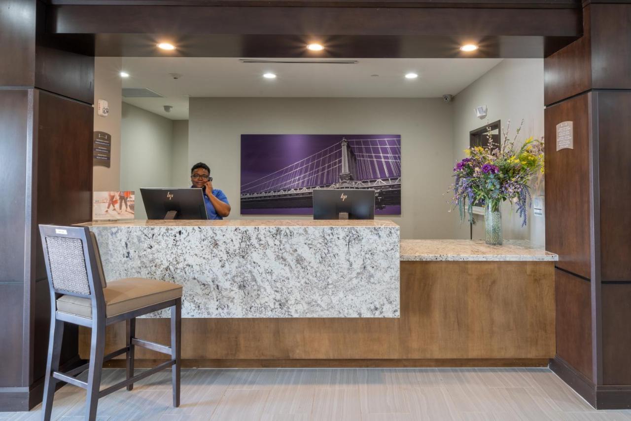 Staybridge Suites Houston East - Baytown By Ihg Esterno foto